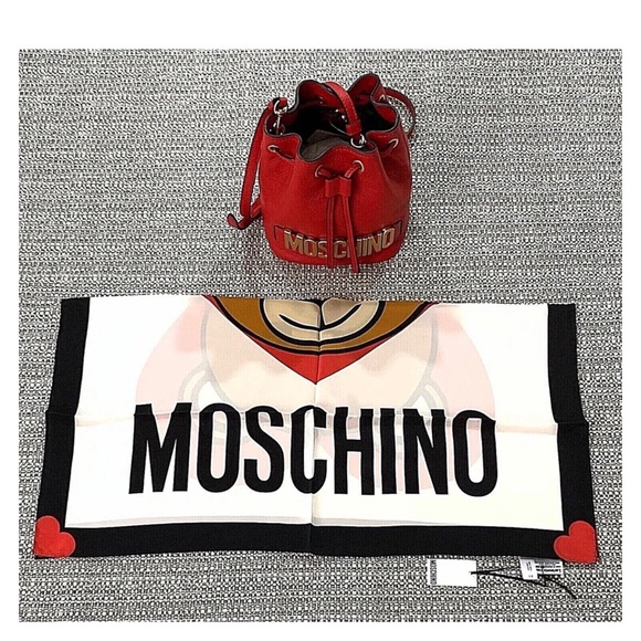NWT MOSCHINO Signature Teddy Bear Red ❤️100% Silk Large Wrap/Scarf - Picture 8 of 9